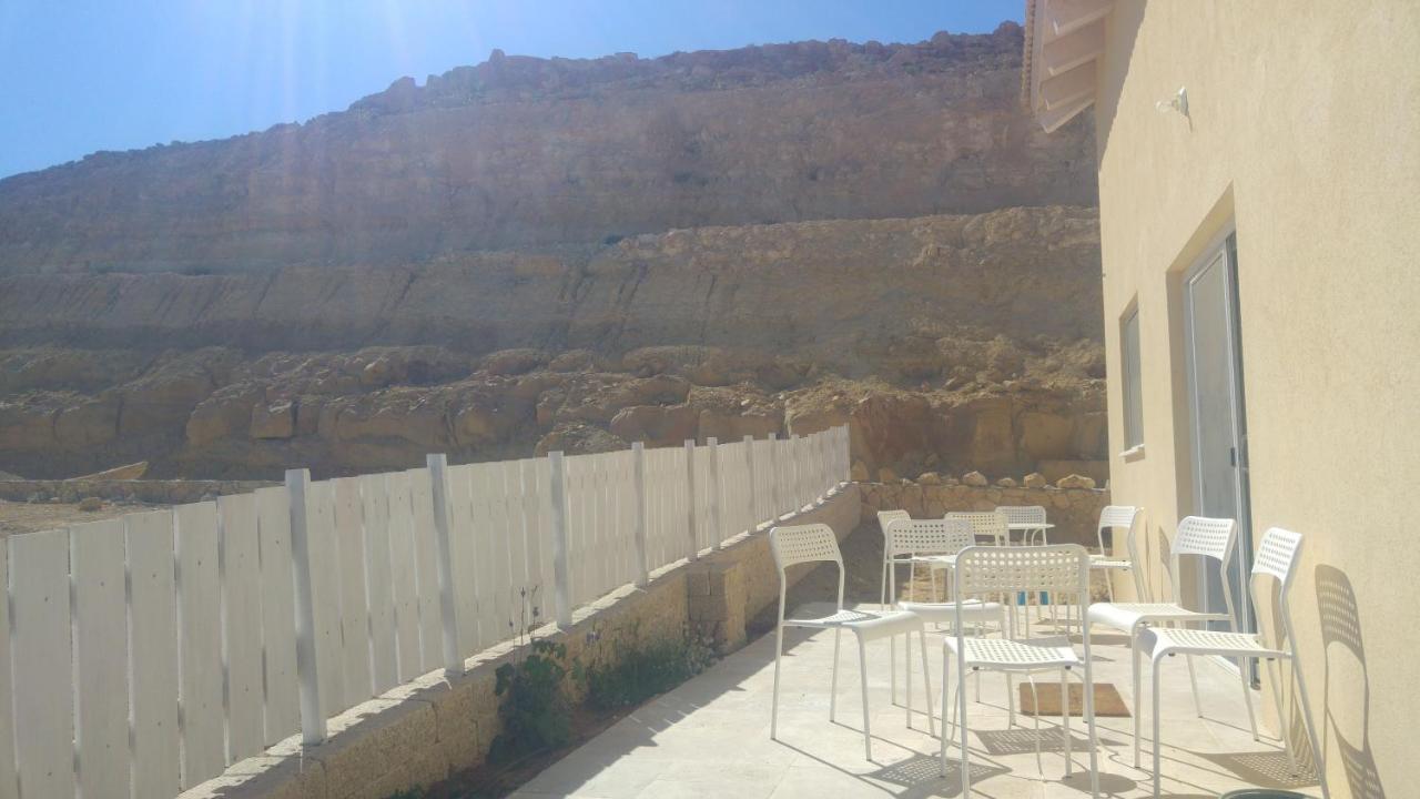 הבית ליד המצוק By The Cliff Mitzpe Ramon Exterior foto