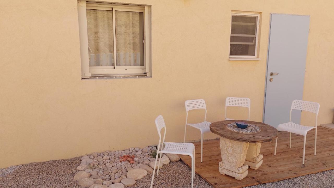 הבית ליד המצוק By The Cliff Mitzpe Ramon Exterior foto